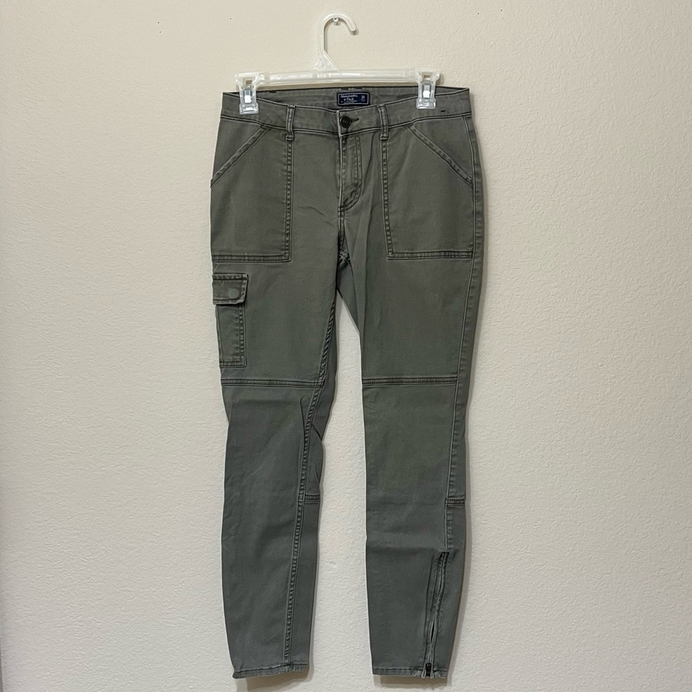 Abercrombie & Fitch Green Mid Rise Cargo Skinny Pant (26)